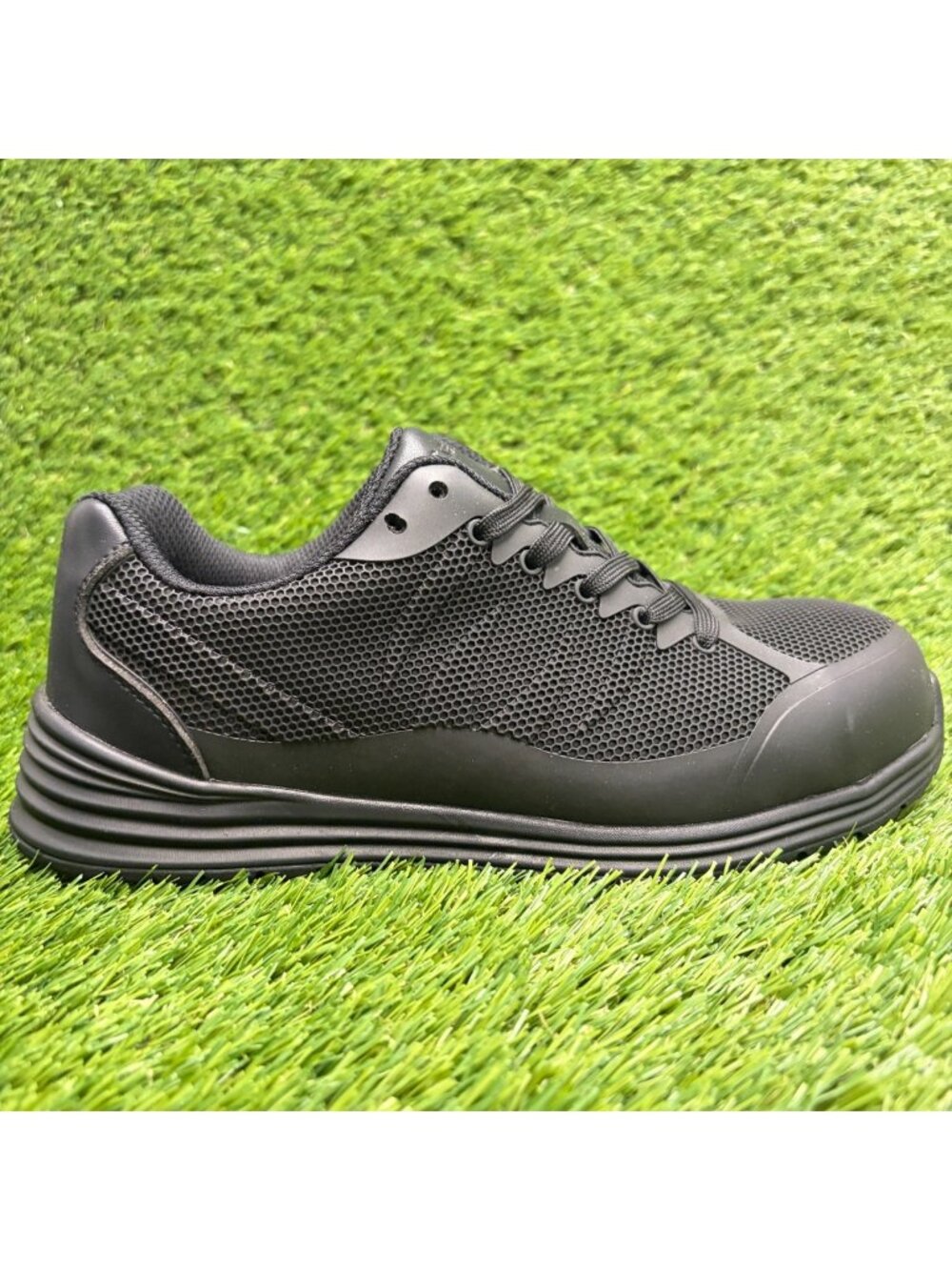 S Fellas by Genuine Grip Fangs Womens Size 8 Black Composite Toe Work Shoes